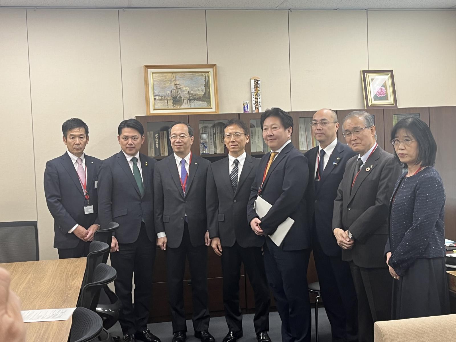 地域に飛び出す公務員を応援する首長連合 意見交換会