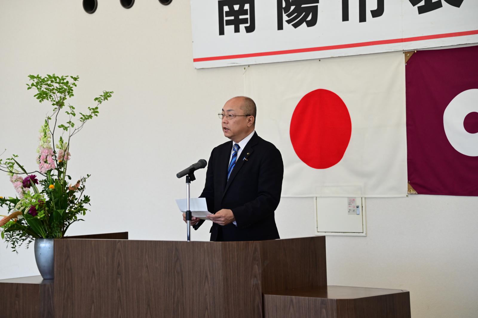 市表彰式での市長式辞の写真
