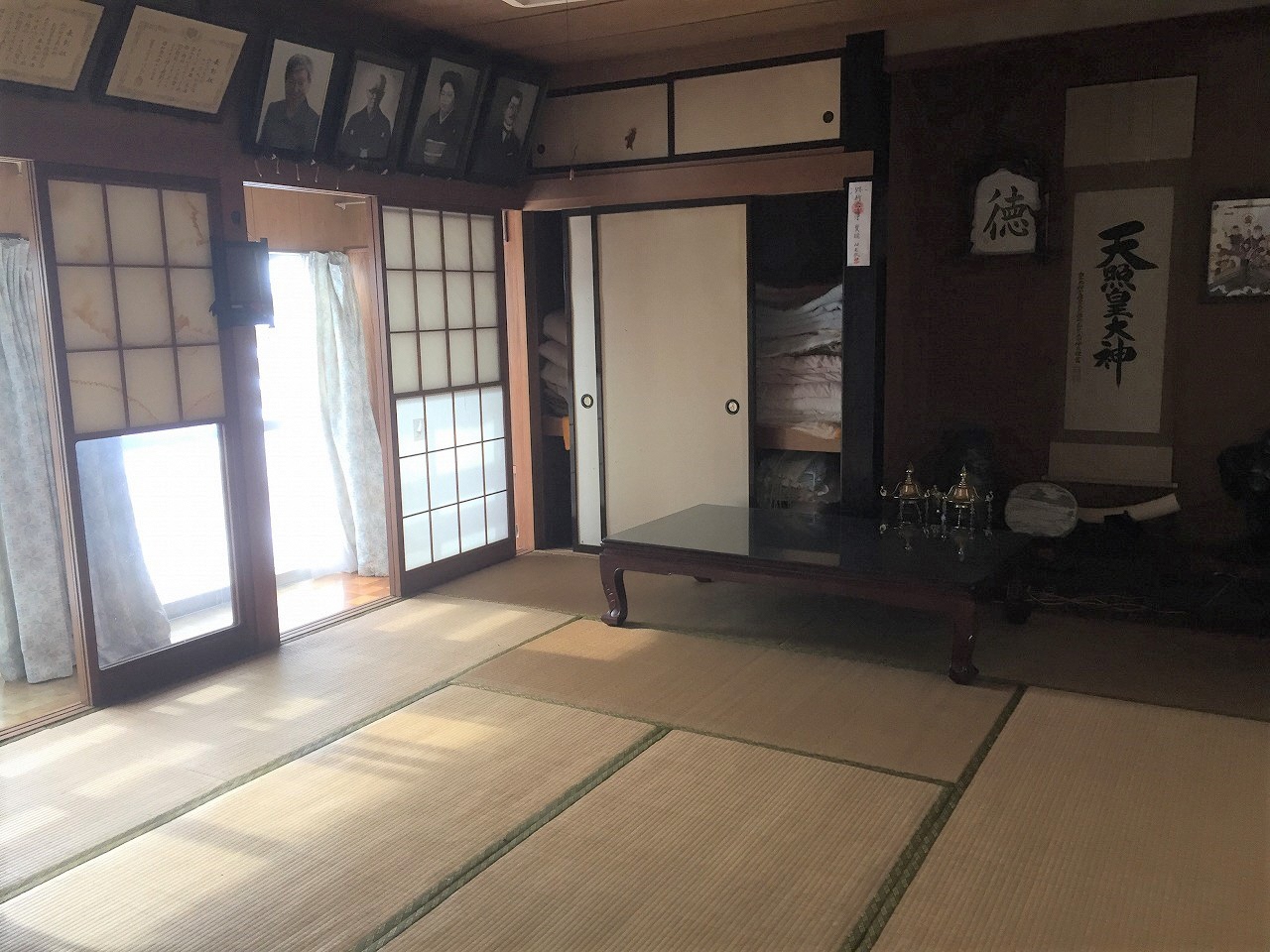 4