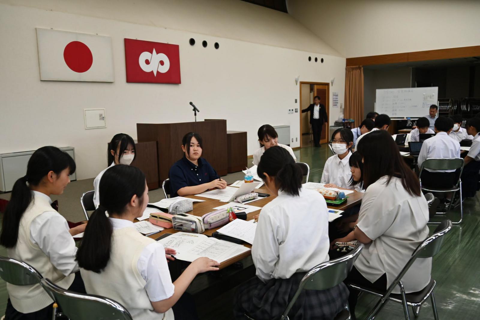 政策提言案を確認しあうみらい議員